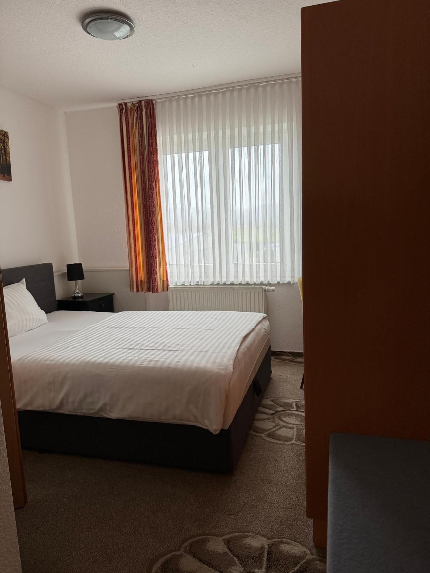 Dua Hotel Wennigsen Kültér fotó